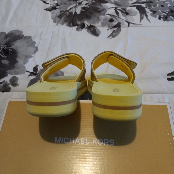 Michael Kors MK Platform Slide Sandals - Picture 7 of 12